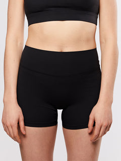 sustainable activewear, workout clothes, gym wear, gym clothes for women, activewear, routine, habits, workout clothes for women, activewear clothing, women’s workout apparel, crave active, crave activewear, crave, high-waist, medium-waist, high waisted, soft bike shorts, soft activewear shorts, comfy shorts, 5 inch shorts, 4 inch shorts, workout shorts