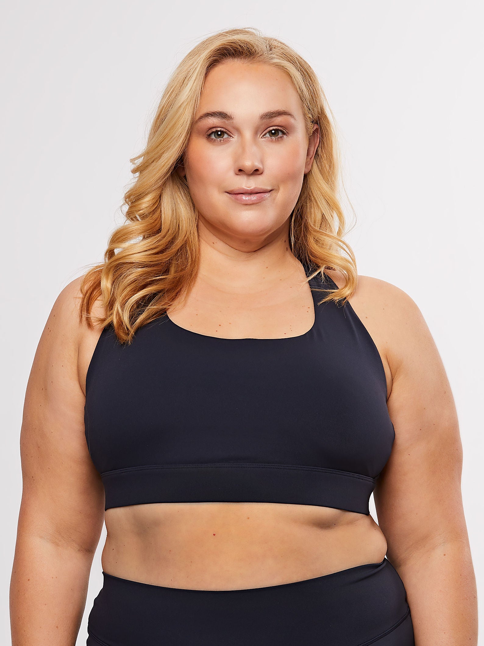 sustainable activewear, workout clothes, gym wear, gym clothes for women, activewear, routine, habits, workout clothes for women, activewear clothing, women’s workout apparel, crave active, crave activewear, crave, sports bra, adjustable straps